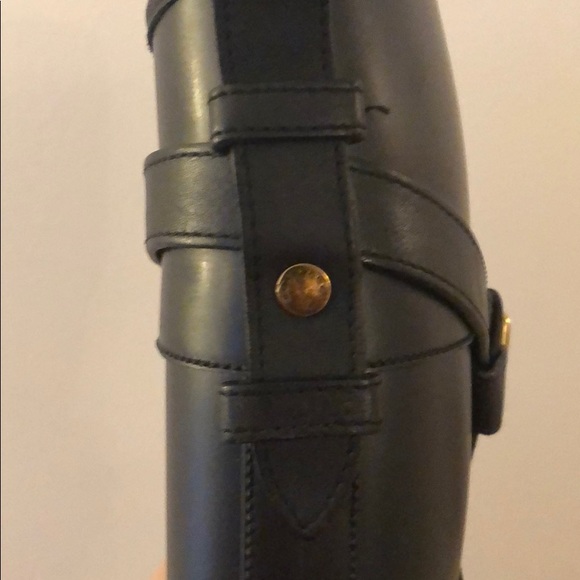7792ED76-A365-4FDB-99CE-  Burberry Rain Boots